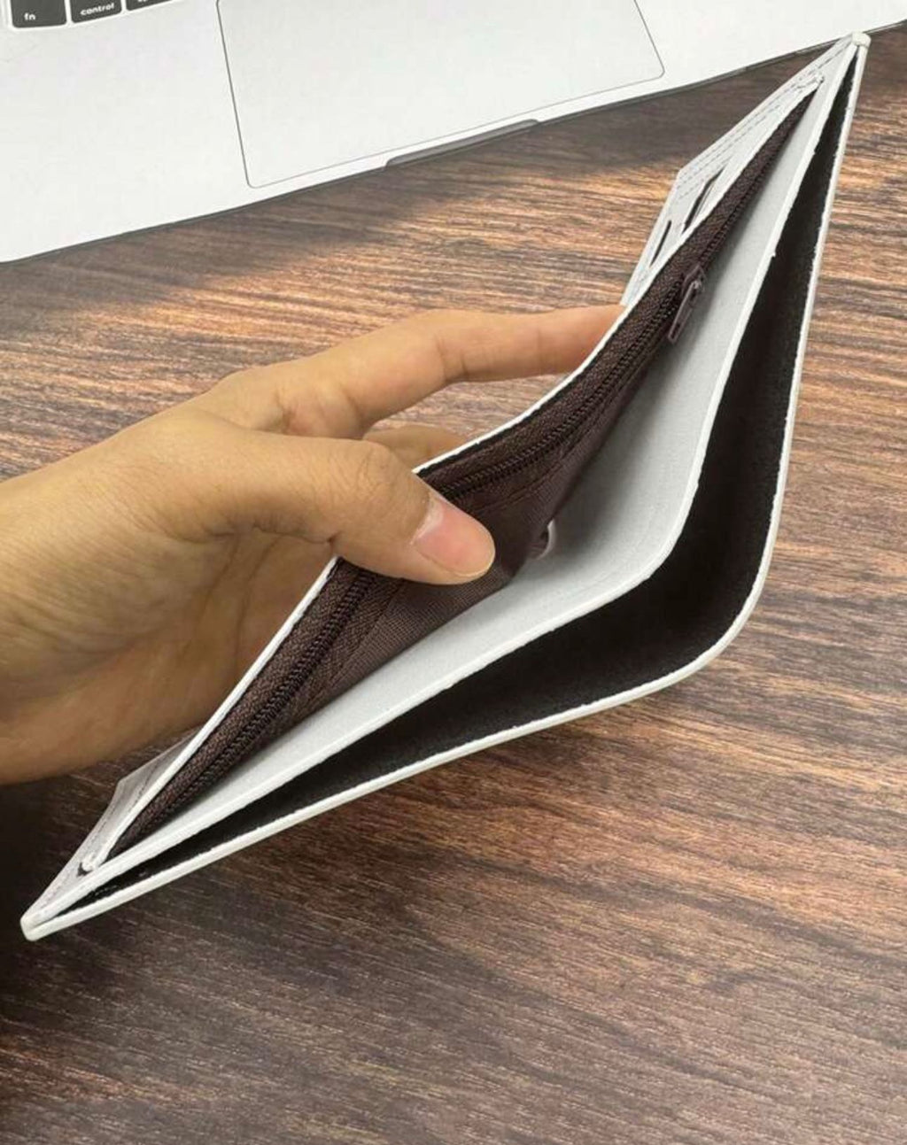 Royal Men’s Dollar Bill Wallet